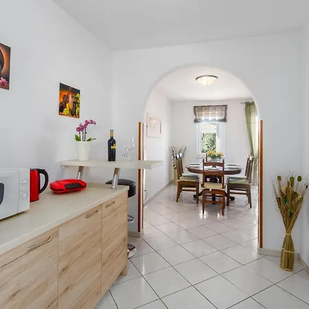 House Oliva בית נופש