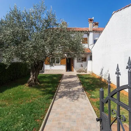 Holiday home House Oliva Porec