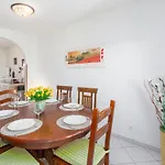 Prázdninový dům House Oliva